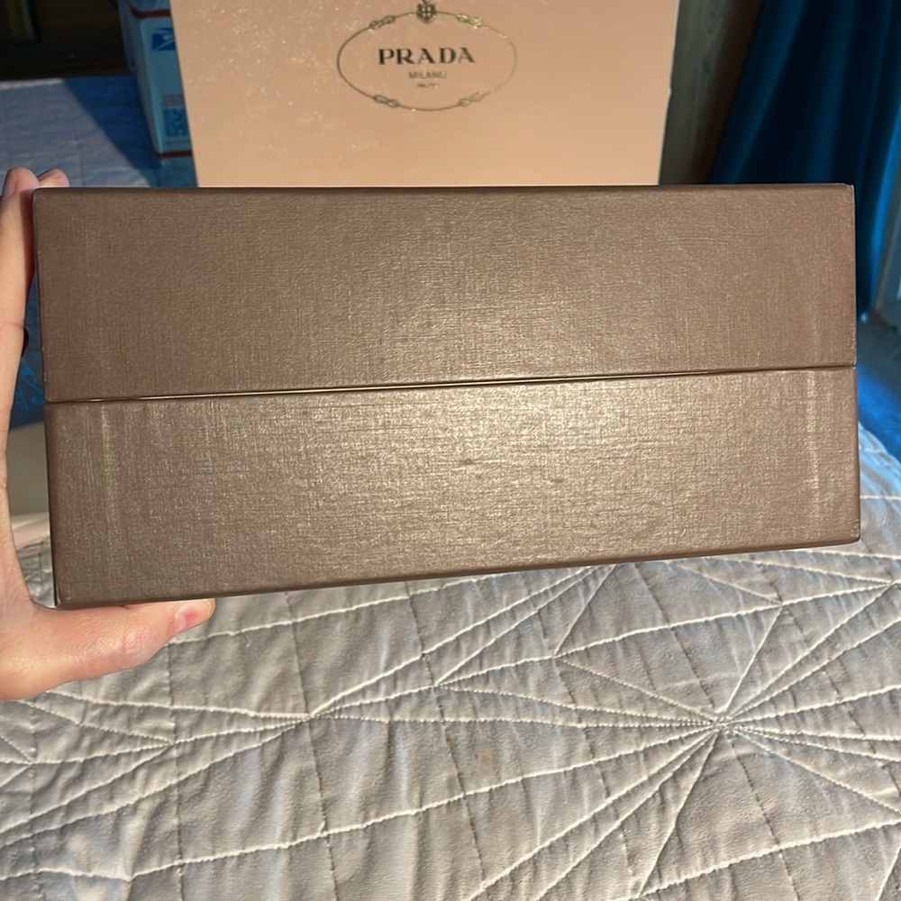 Louis Vuitton Large Box - Picture 9 of 15